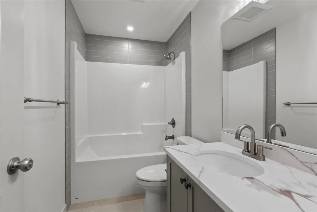 723 Mandalay Link