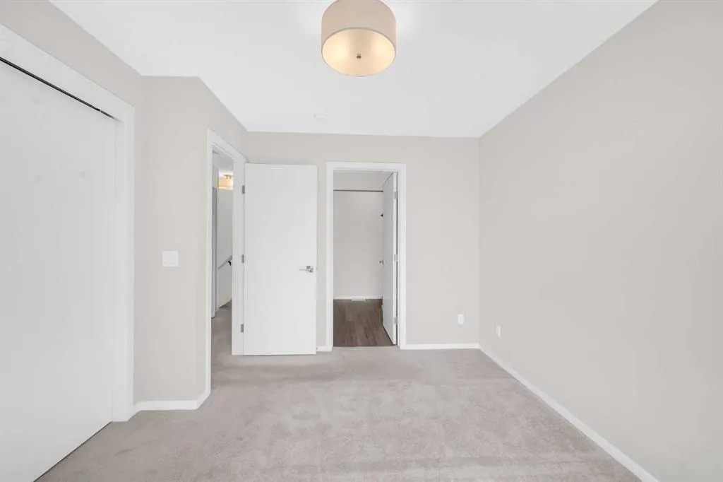 525 Redstone Walk NE, #203