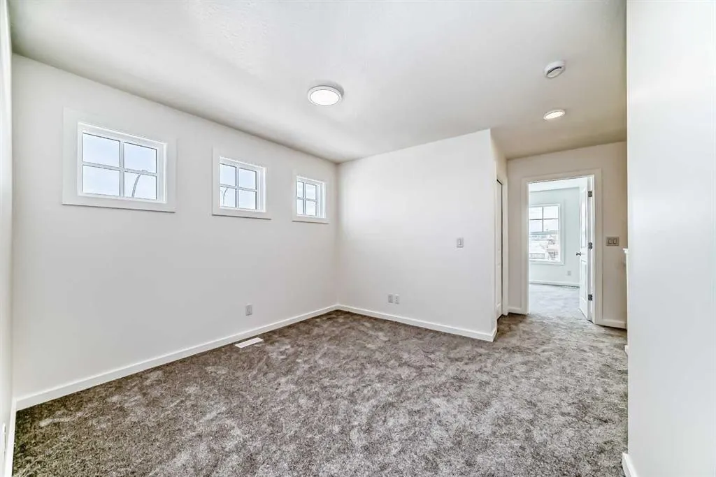12 Starling Place NW