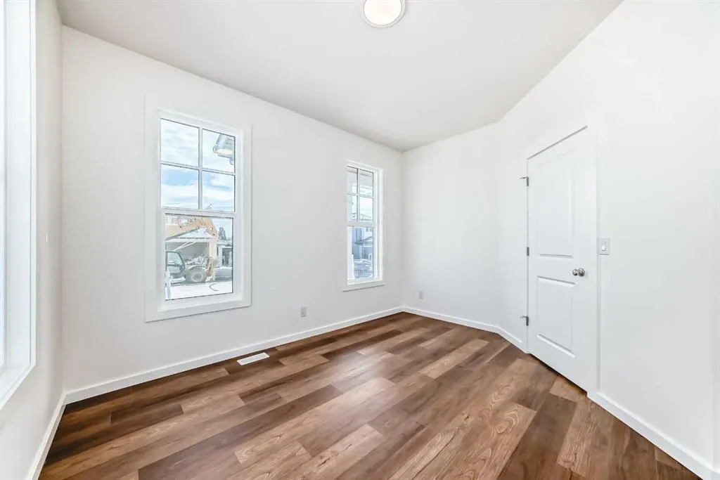 12 Starling Place NW