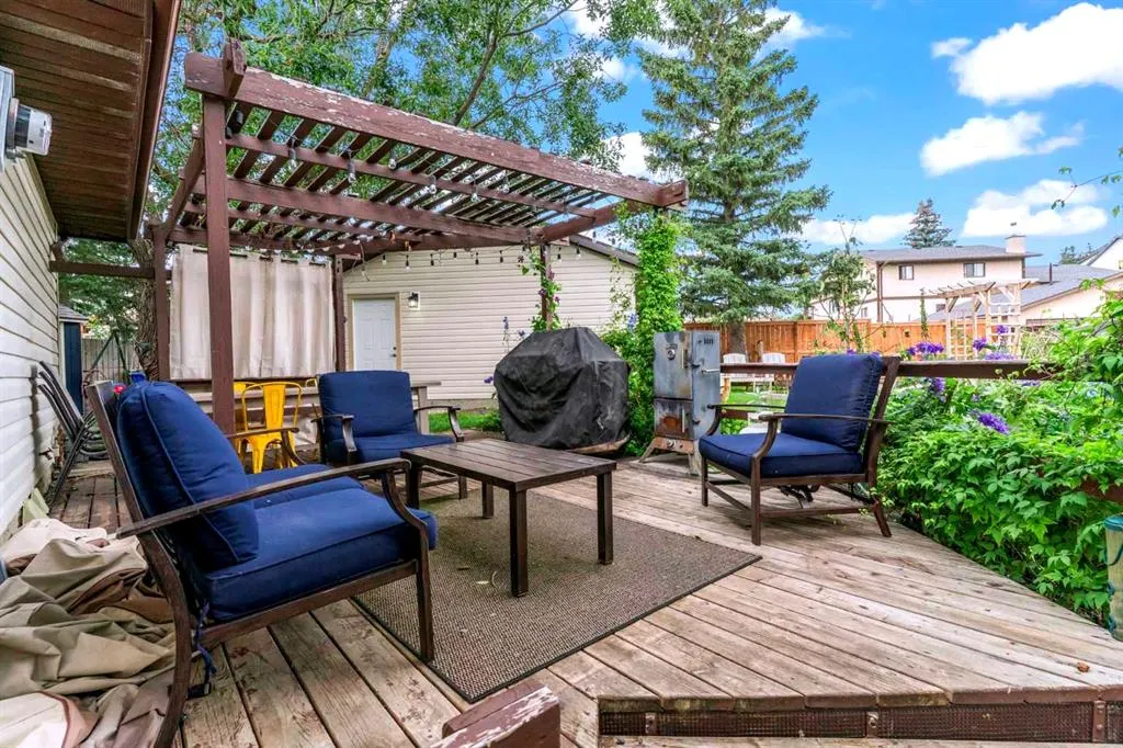 1107 Ranchview Road NW