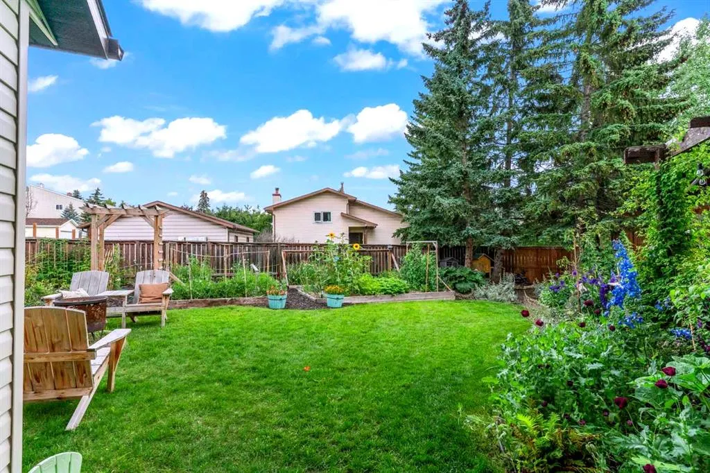 1107 Ranchview Road NW
