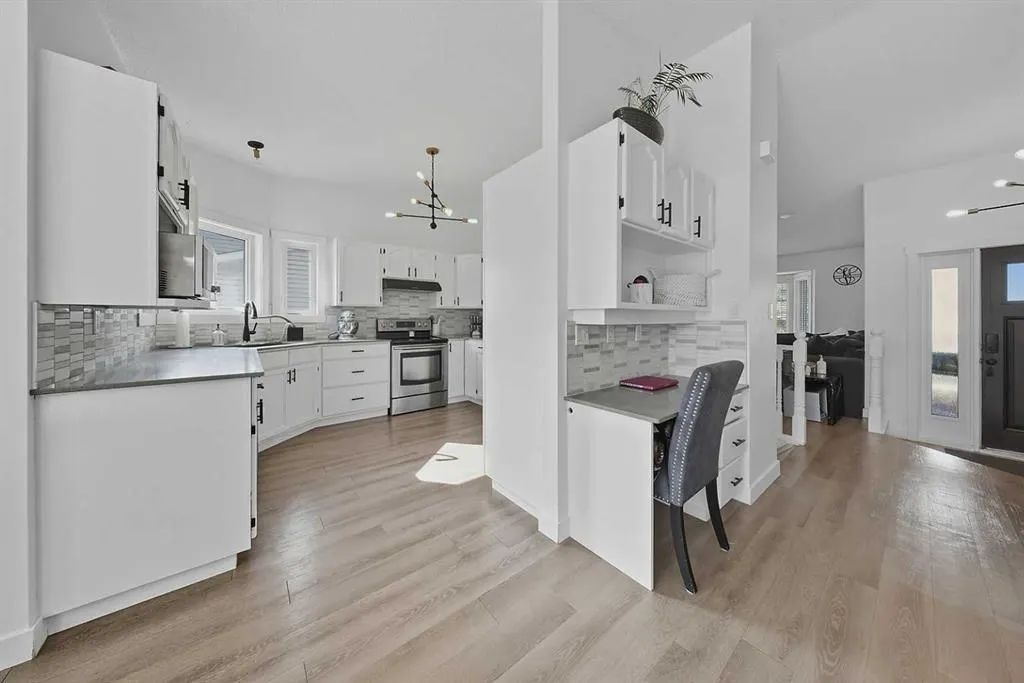 39 Denison Crescent