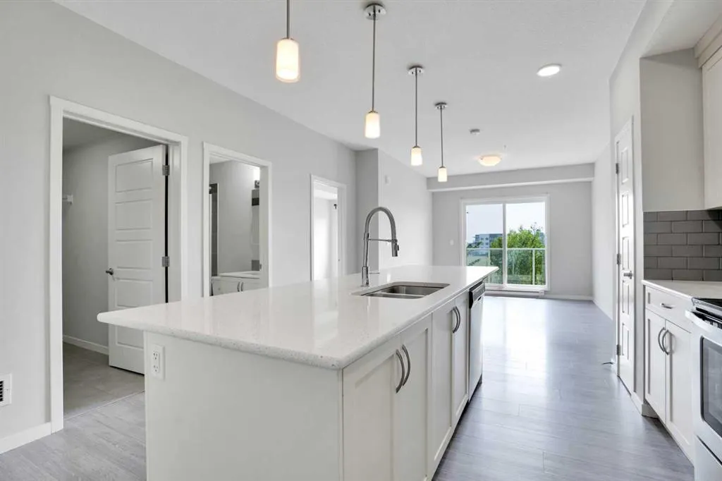 20 Seton Park SE, #203