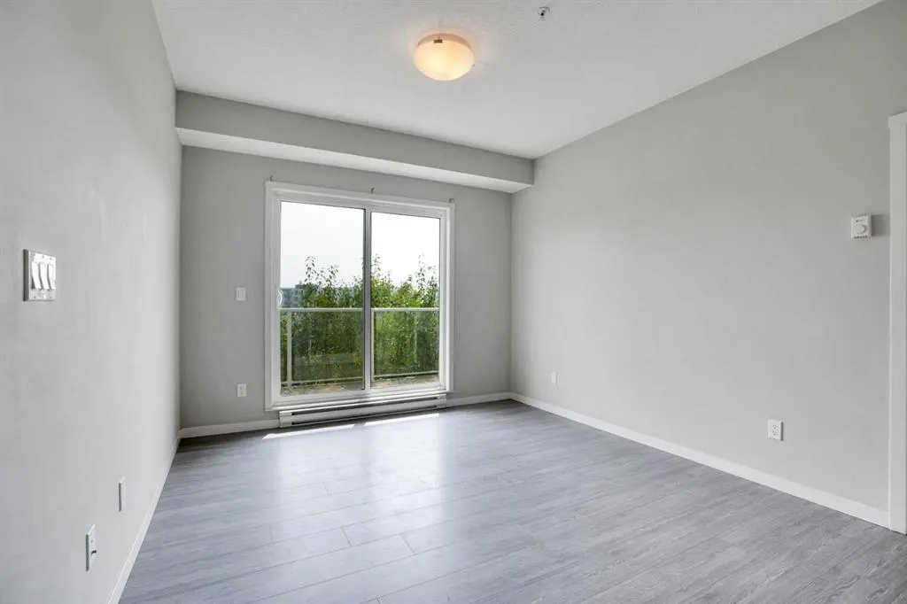 20 Seton Park SE, #203