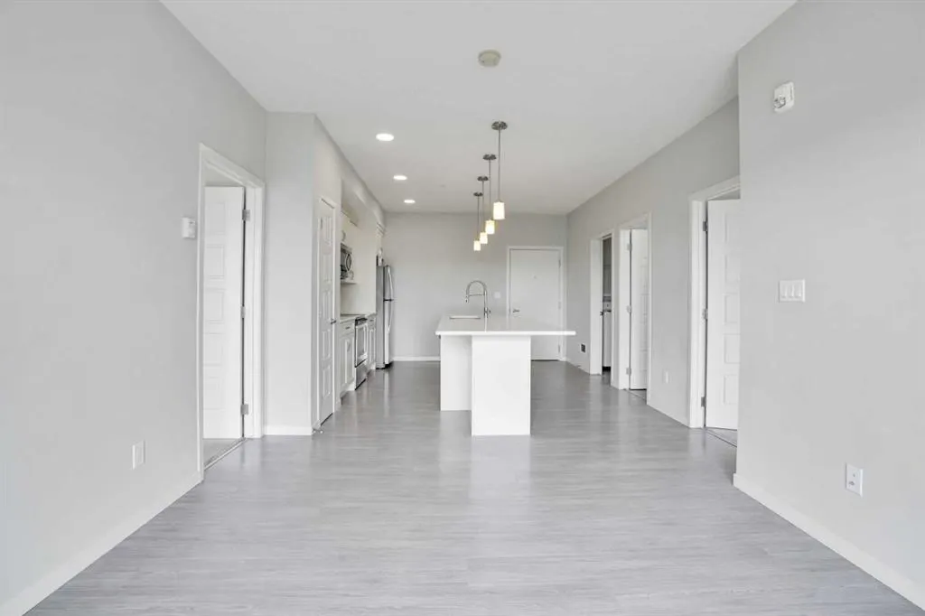 20 Seton Park SE, #203