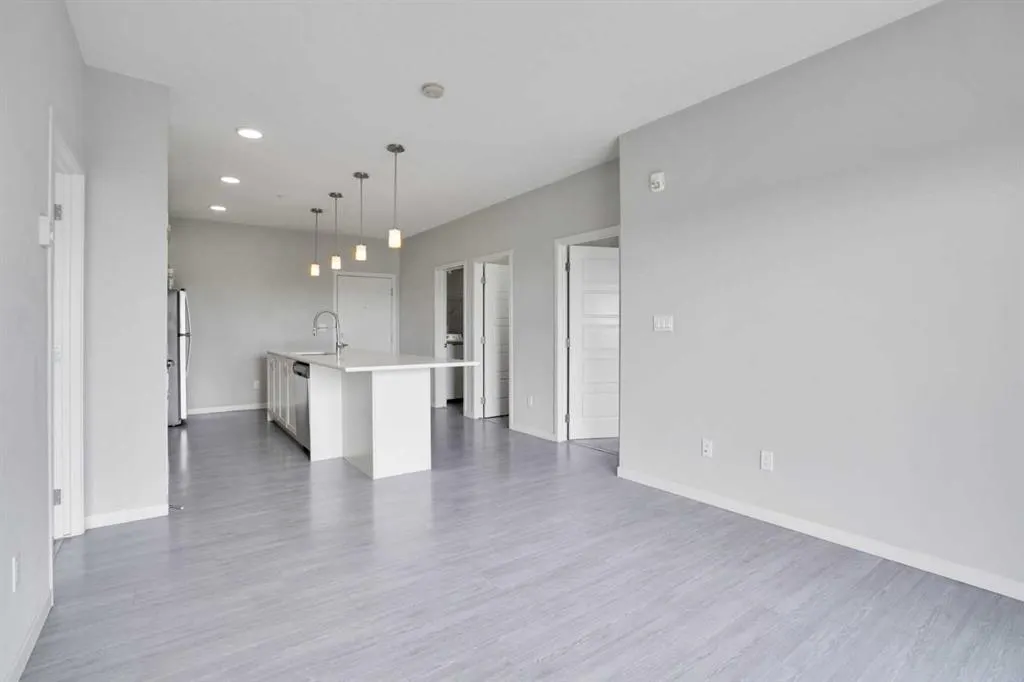 20 Seton Park SE, #203
