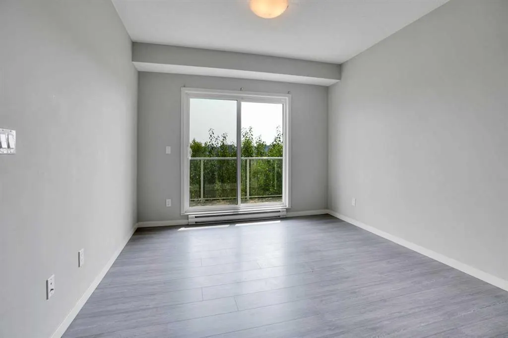 20 Seton Park SE, #203