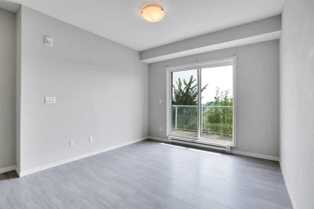 20 Seton Park SE, #203