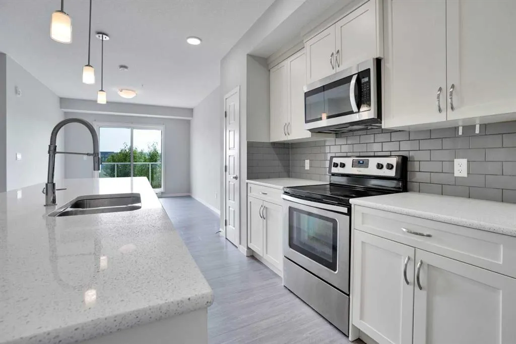 20 Seton Park SE, #203