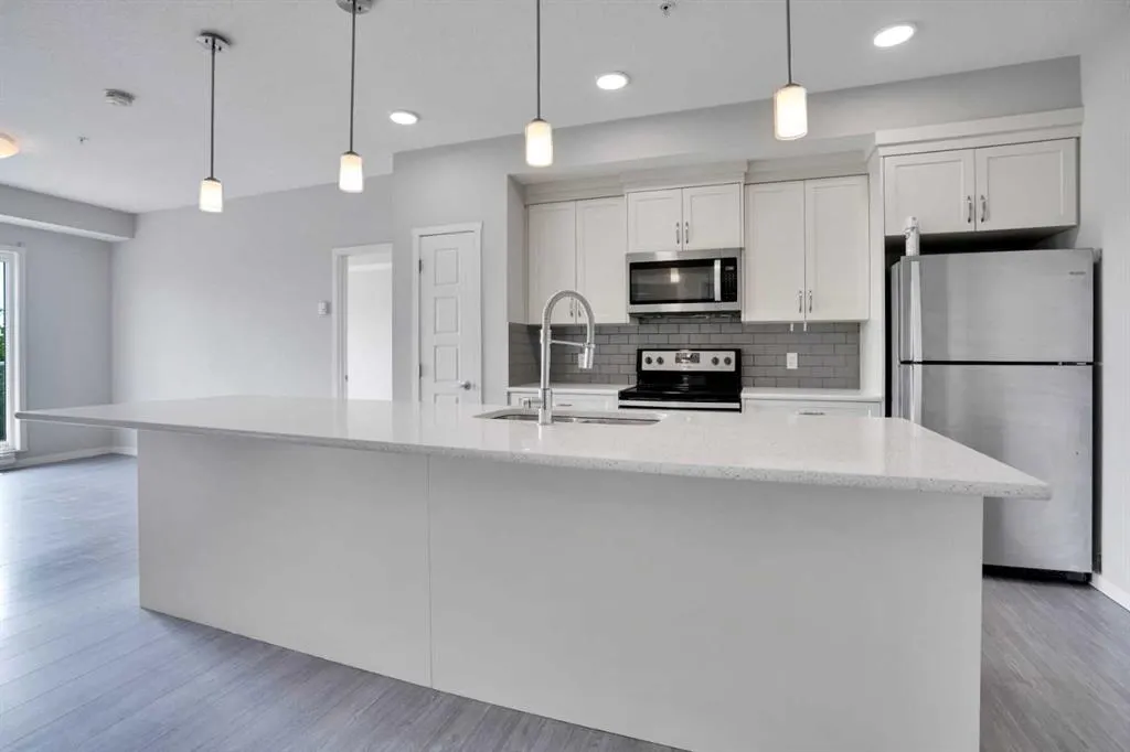 20 Seton Park SE, #203