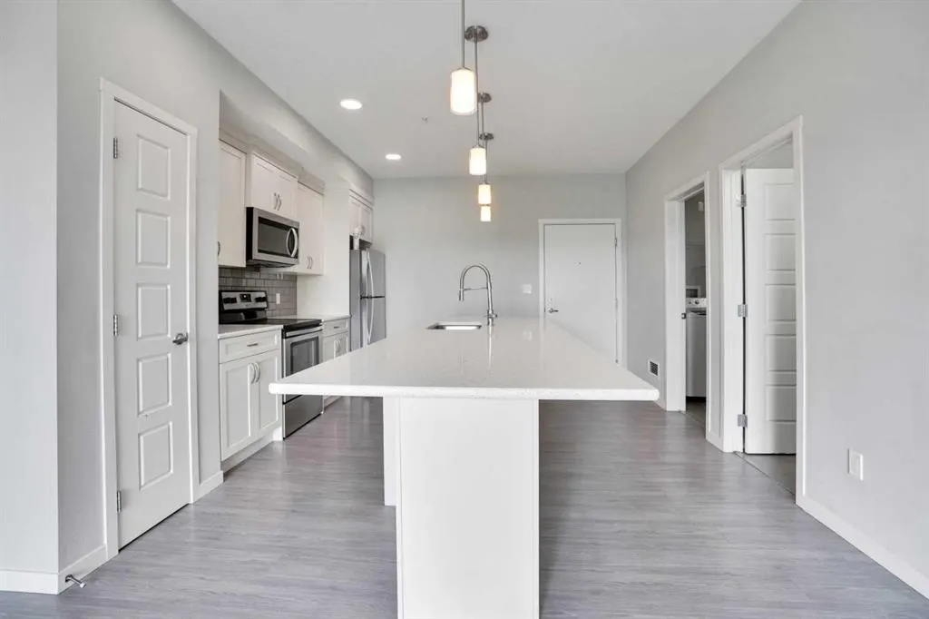 20 Seton Park SE, #203