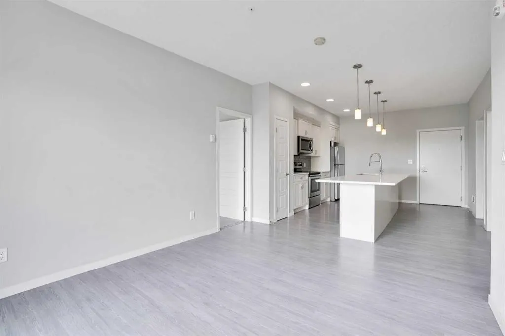20 Seton Park SE, #203