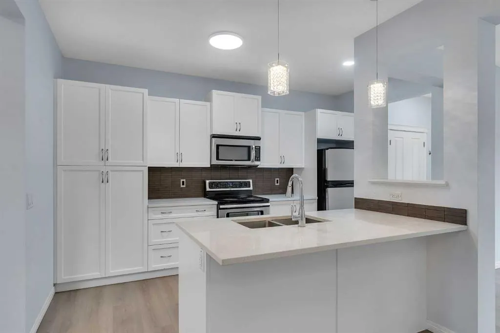 20 Copperpond Grove SE