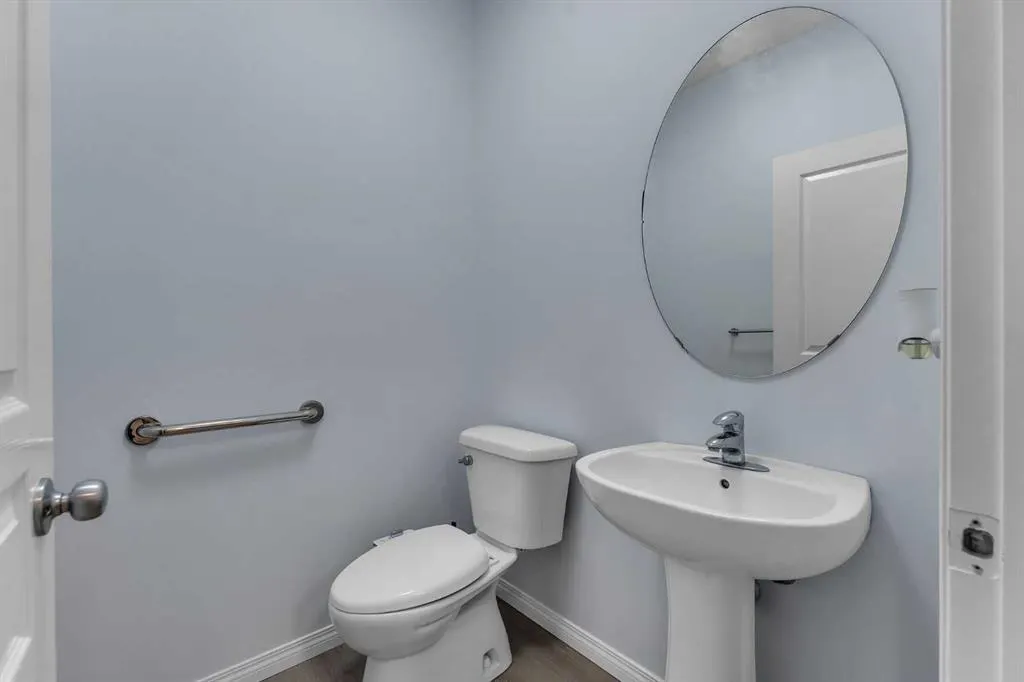 20 Copperpond Grove SE