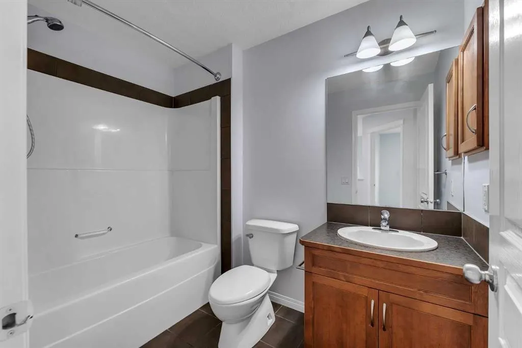 20 Copperpond Grove SE