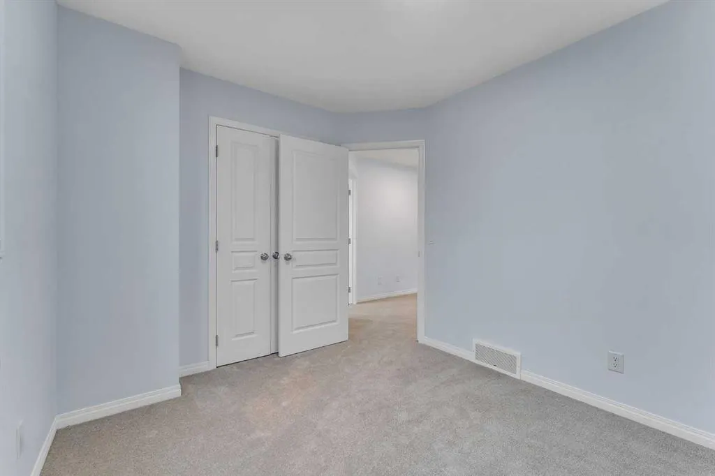 20 Copperpond Grove SE