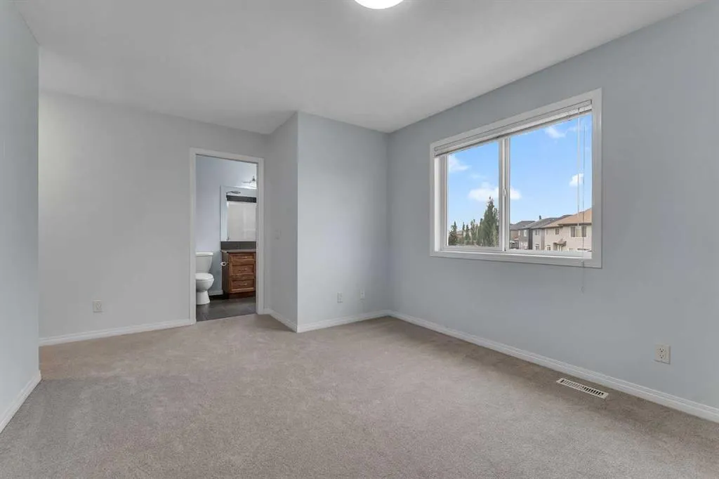 20 Copperpond Grove SE