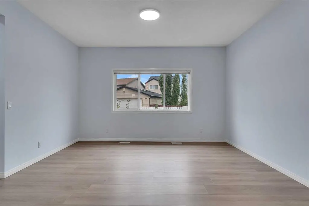 20 Copperpond Grove SE