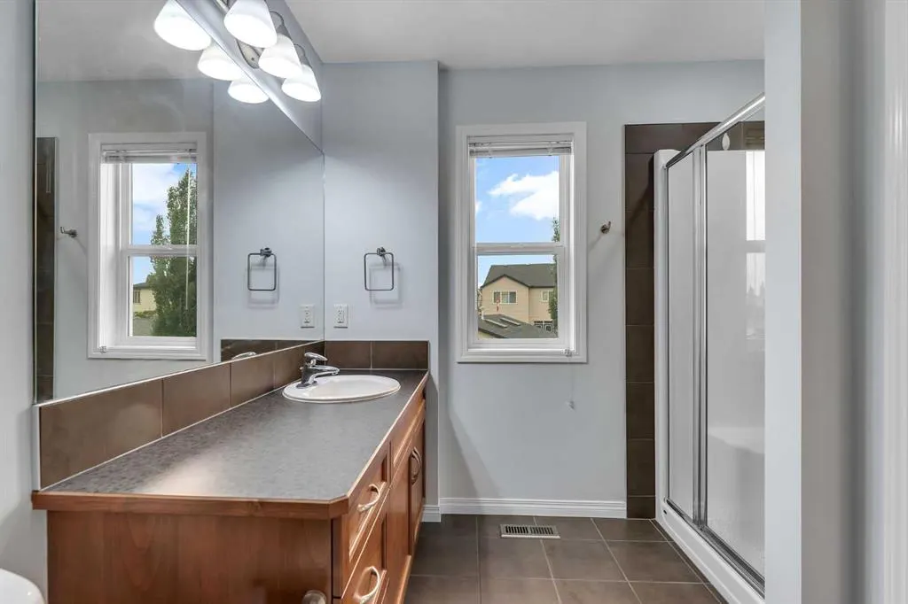 20 Copperpond Grove SE