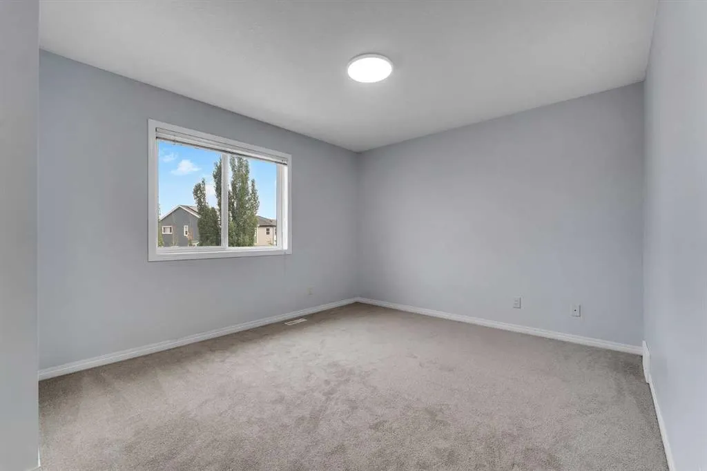 20 Copperpond Grove SE
