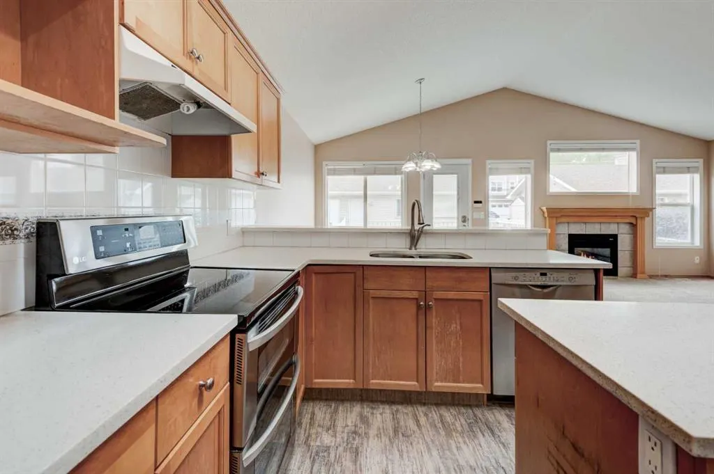 90 West Springs Way SW
