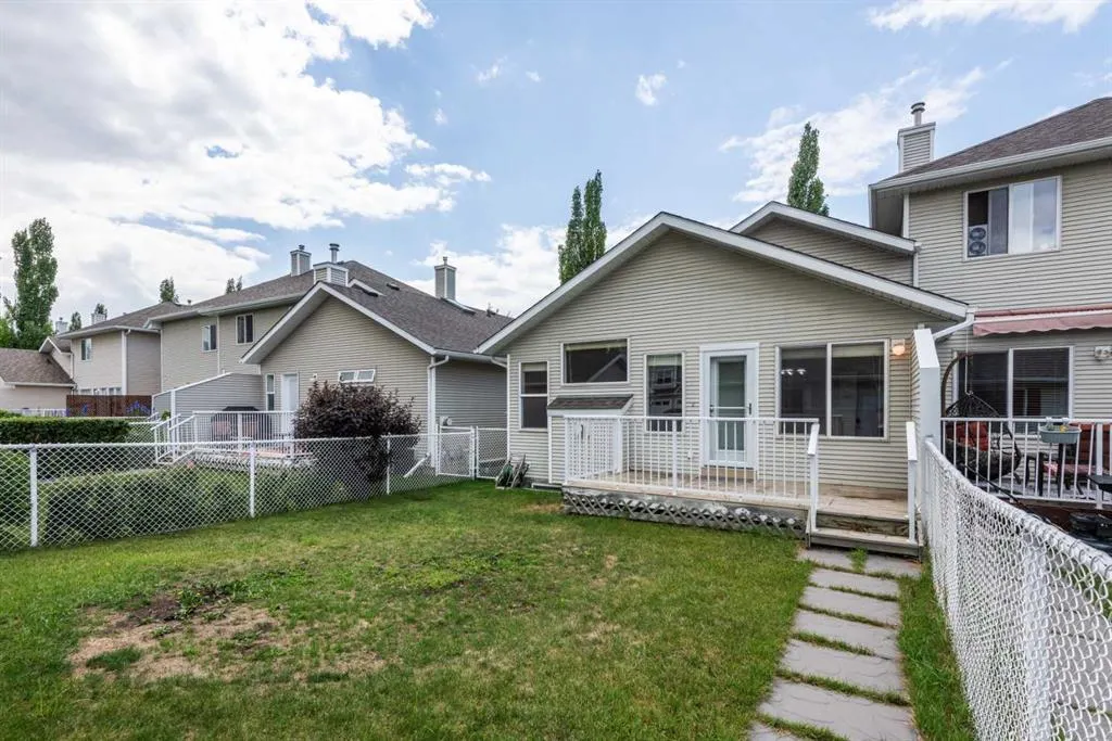 90 West Springs Way SW