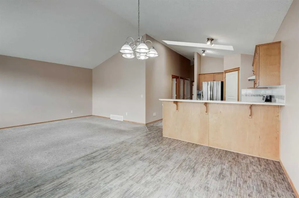 90 West Springs Way SW
