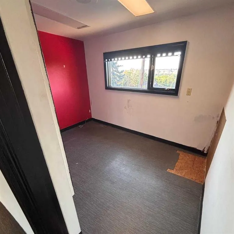20 3 Street SE
