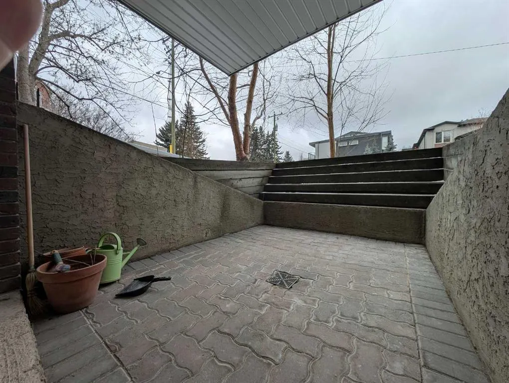 525 56 Avenue SW, #114