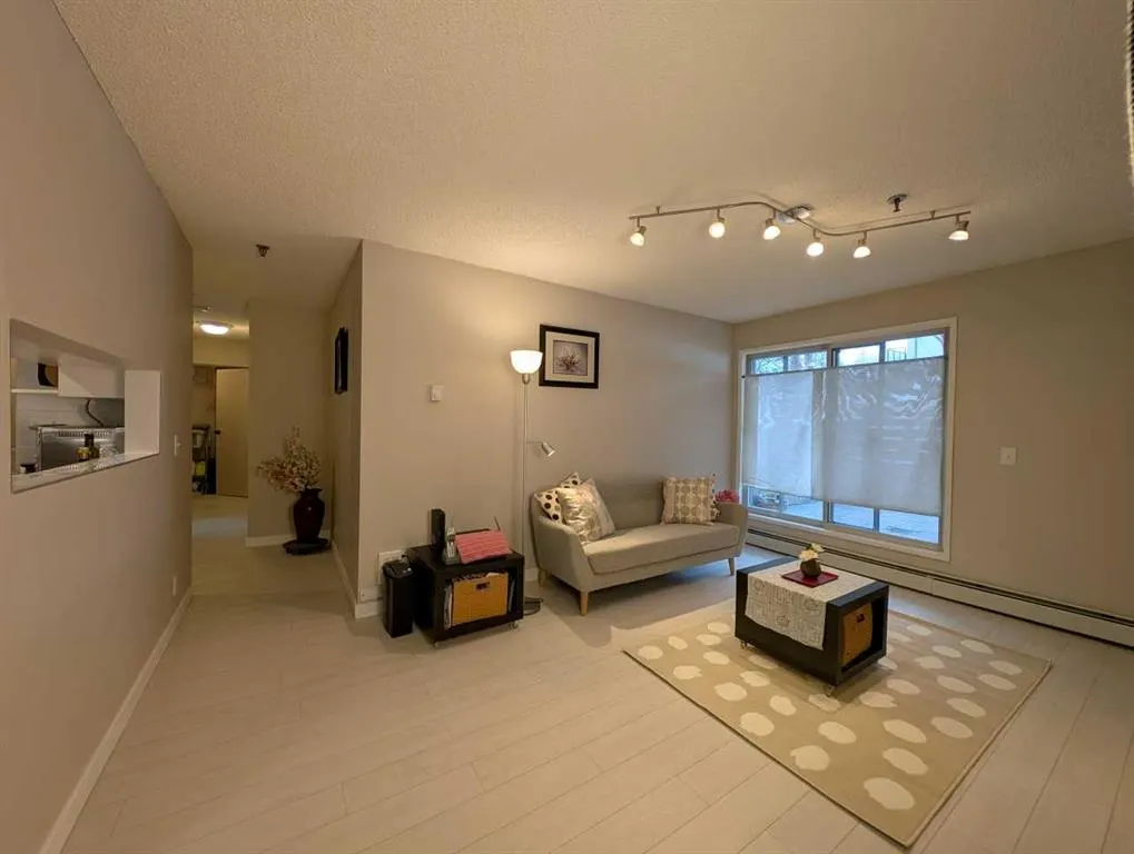 525 56 Avenue SW, #114