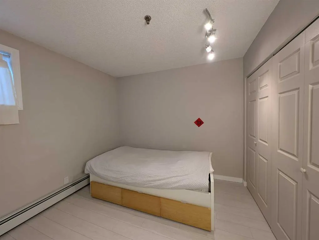 525 56 Avenue SW, #114