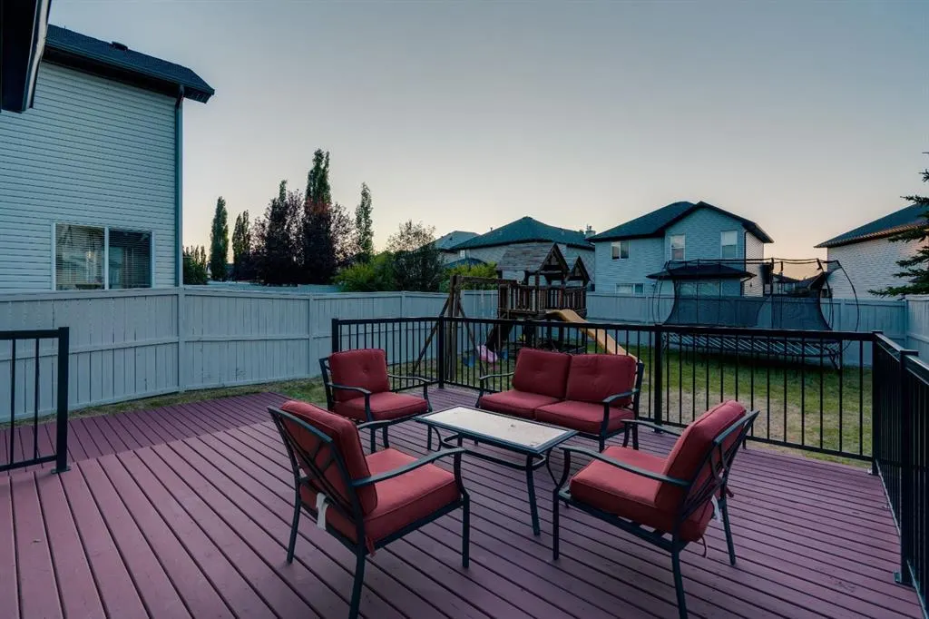 151 Kincora Drive NW