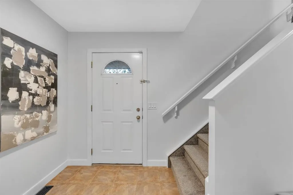 151 Kincora Drive NW