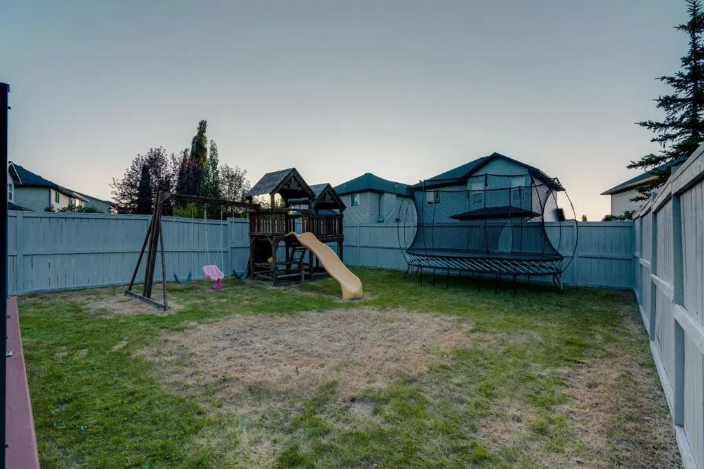 151 Kincora Drive NW