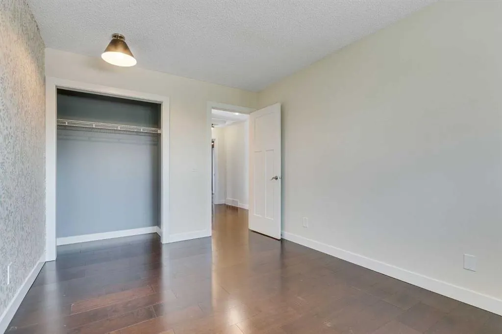 12 Deerbrook Bay SE
