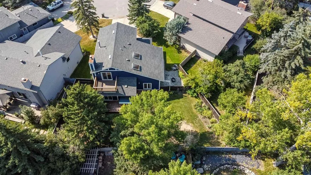 12 Deerbrook Bay SE