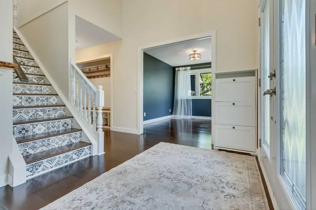 12 Deerbrook Bay SE