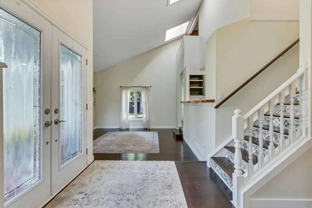 12 Deerbrook Bay SE