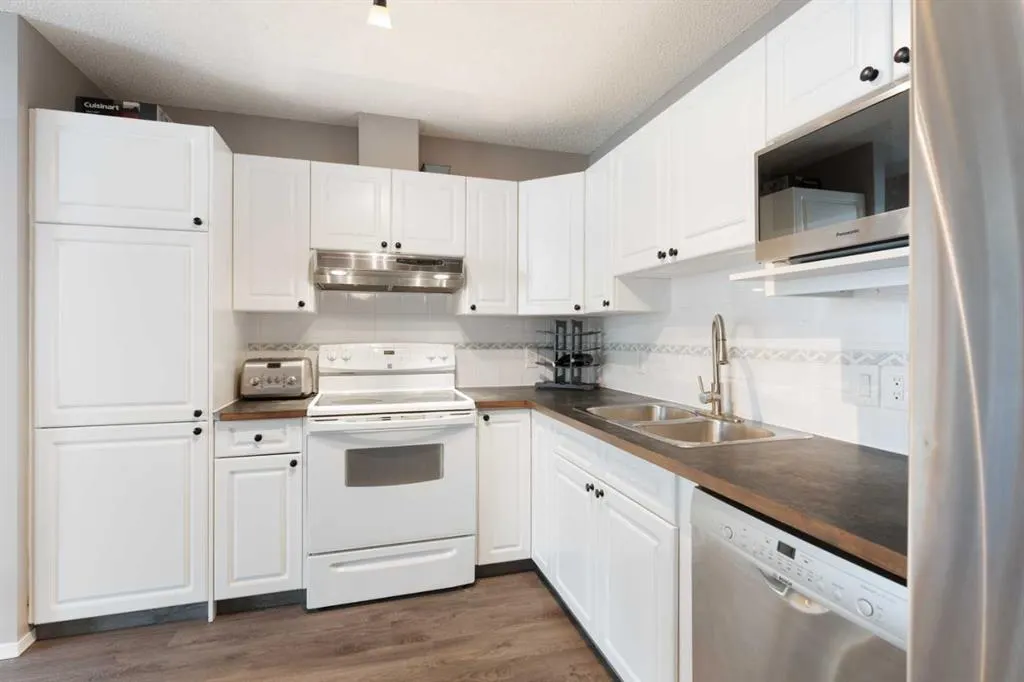 39 Hidden Creek Place NW, #605
