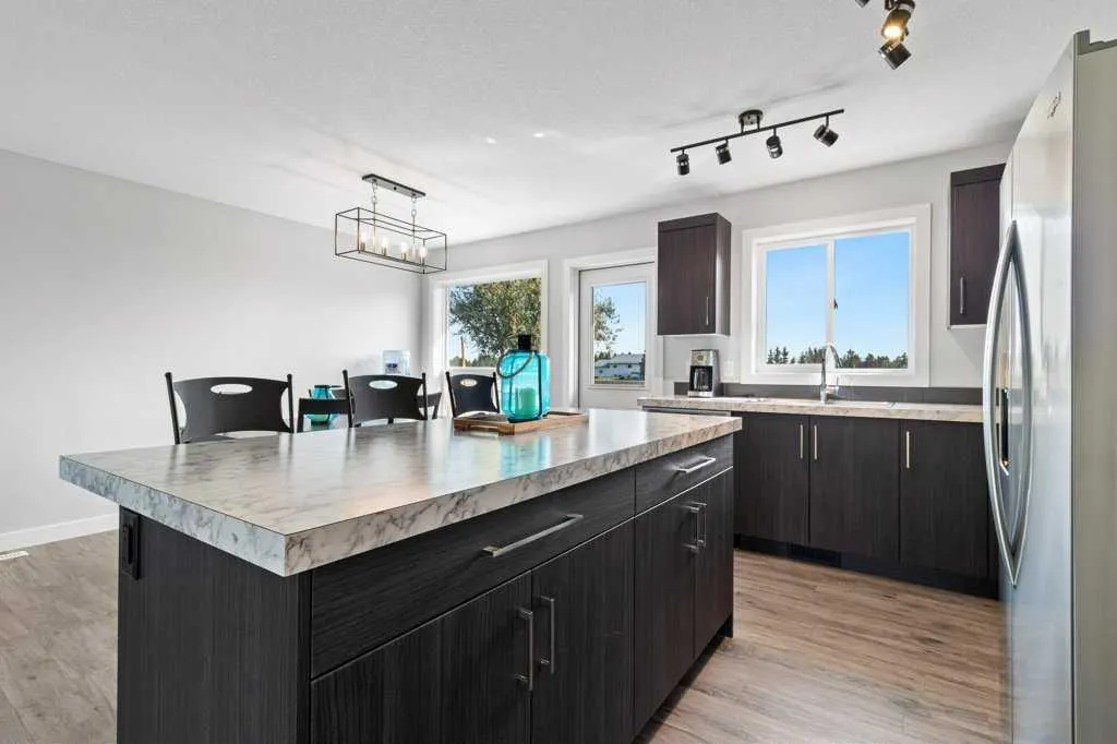 50 Sunnyside Crescent