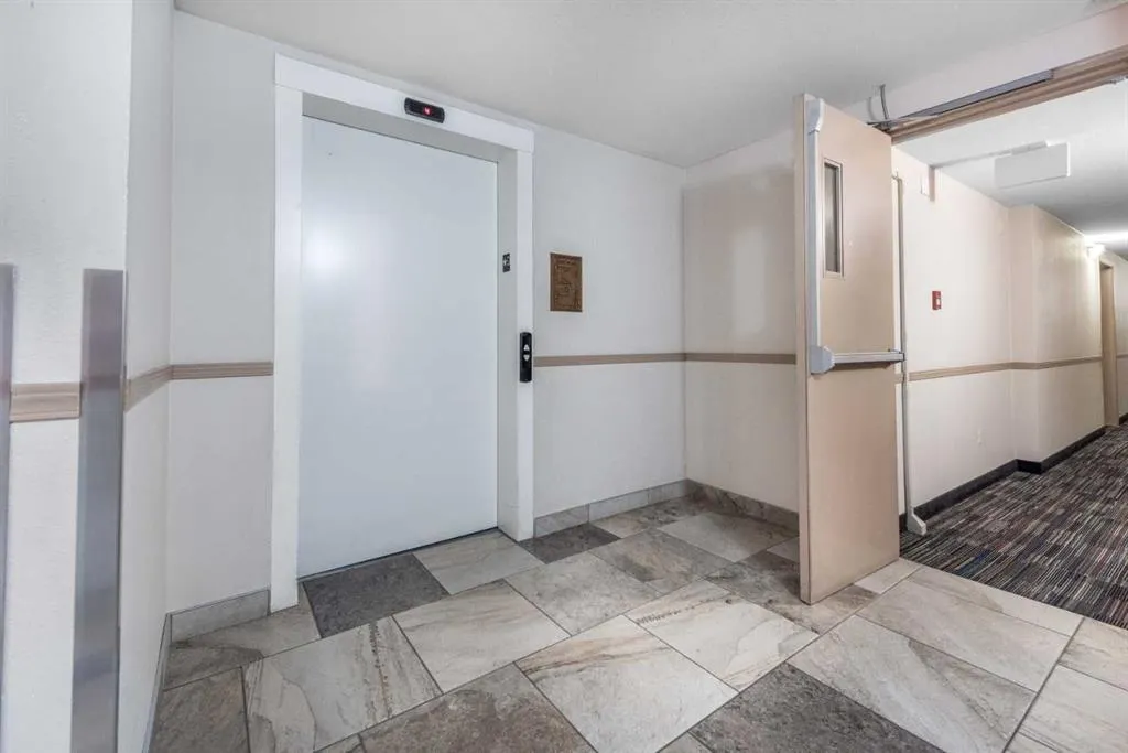 8 Bridlecrest Drive SW, #1226