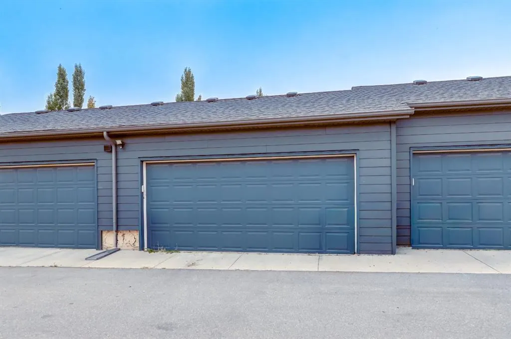 204 Walden Drive SE