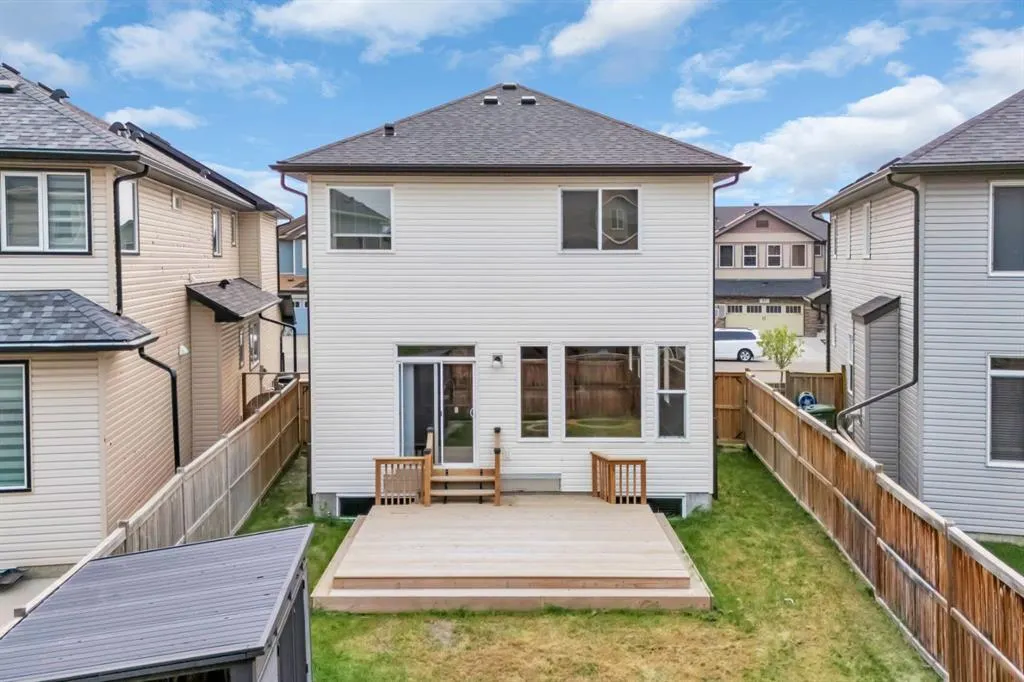 66 Skyview Shores Terrace NE
