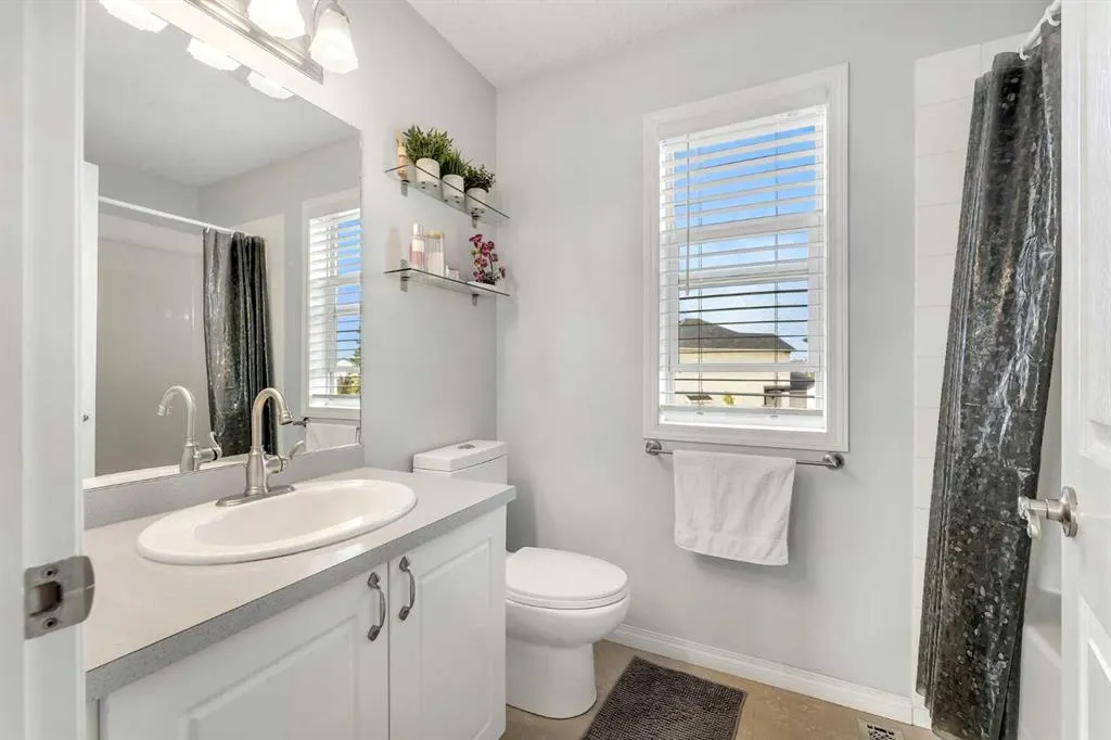 42 Martha's Haven Manor NE