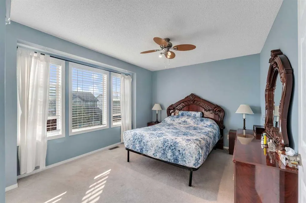 42 Martha's Haven Manor NE