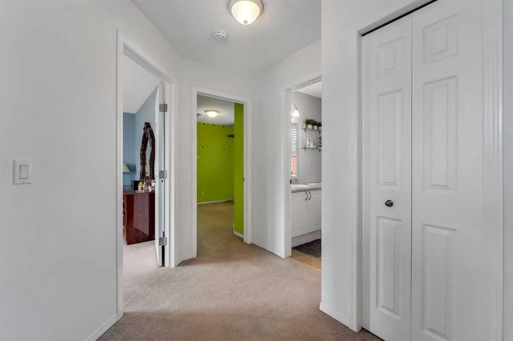 42 Martha's Haven Manor NE