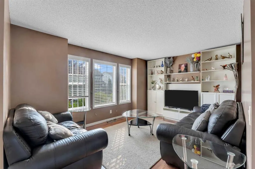 42 Martha's Haven Manor NE