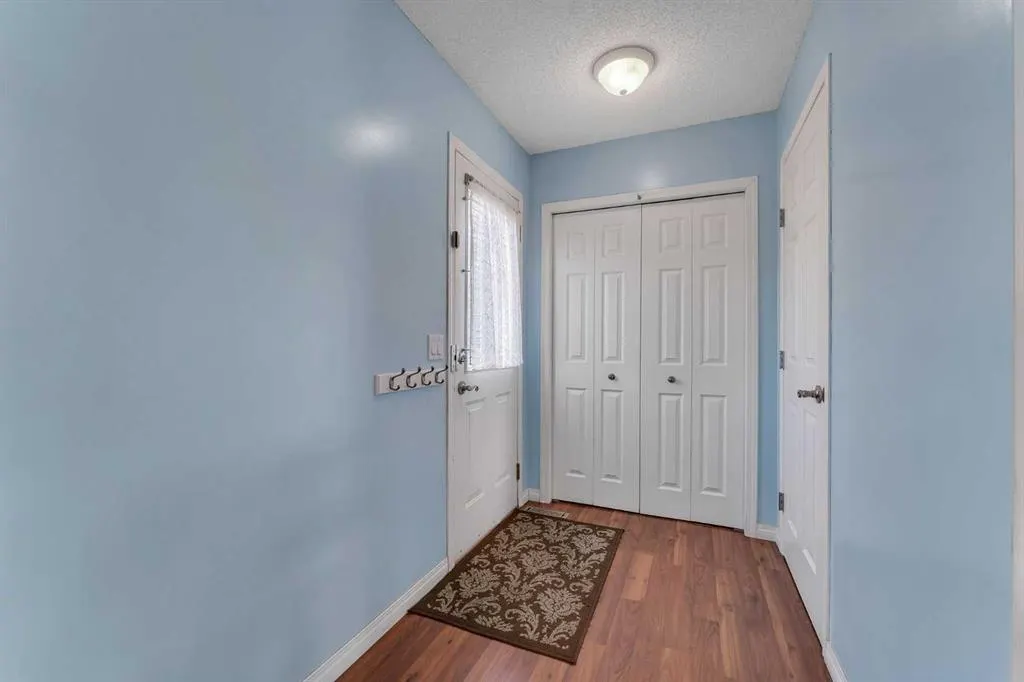 42 Martha's Haven Manor NE