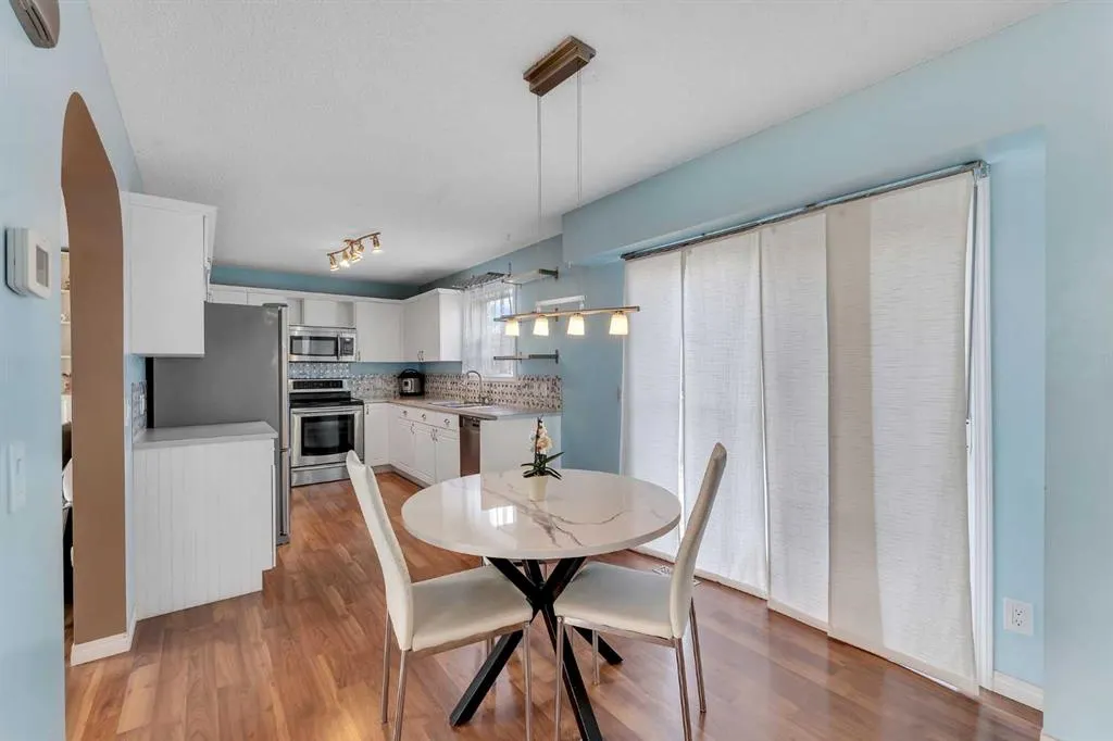 42 Martha's Haven Manor NE